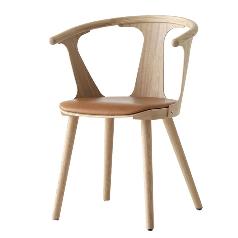 &Tradition SK2 Stuhl „In Between" – Geölte Eiche/Cognacfarbenes edles Anilinleder Wochenendangebot