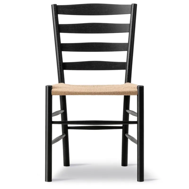 Fredericia Furniture 3207 Klint Esszimmerstuhl H: 85 cm - Schwarz lackierte Eiche Aktuell