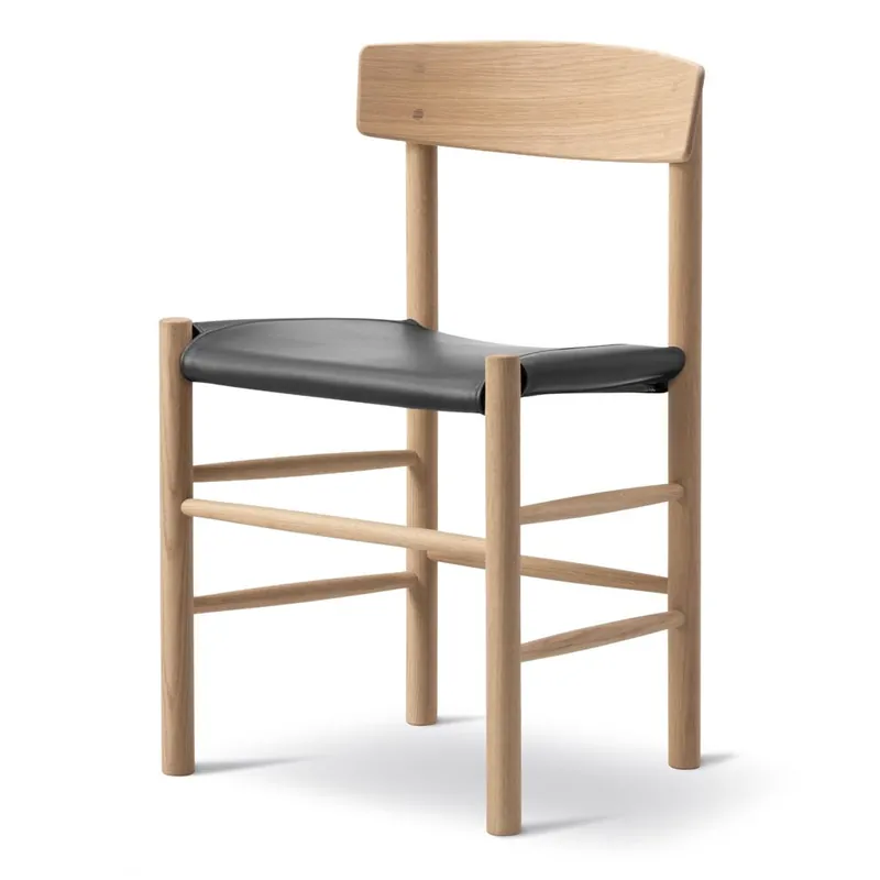 Expressversand Fredericia Furniture 3339 J39 Mogensen Esszimmerstuhl – Seifenbehandelte Eiche/Schwarzes Leder