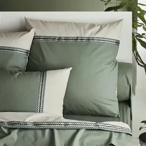 Kissenbezug aus Baumwollperkal mit geometrischer Borte Direktkauf